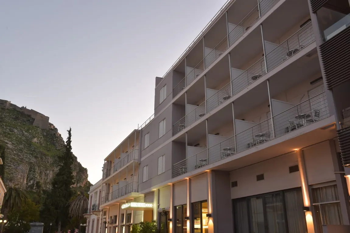 park-hotel-nafplio-300
